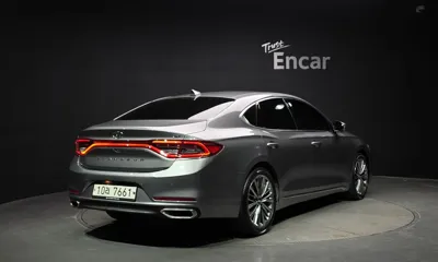 Hyundai Grandeur 2018, 94428 км, за 9386.9 USD