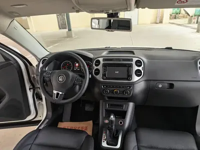 Volkswagen Tiguan 2015, 110000 км, за 4611.82 USD
