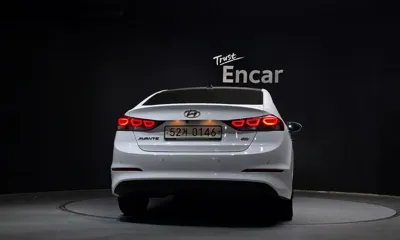 Hyundai Avante 2017, 109824 км, за 5942.63 USD