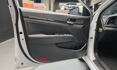 Hyundai Avante 2017, 109824 км, за 5942.63 USD - фото 24