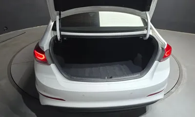 Hyundai Avante 2017, 109824 км, за 5942.63 USD - фото 30