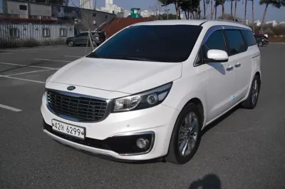Kia Canival · 2015 год