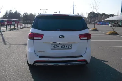 Kia Canival 2015, 154490 км, за 6045.63 USD