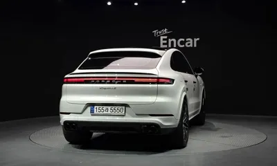 Porsche Cayenne 2025, 25940 км, за 102892.74 USD