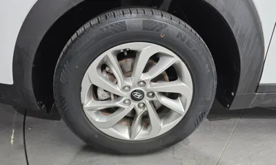 Hyundai Tucson 2016, 100333 км, за 5655.59 USD