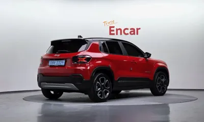Jeep Avenger 2024, 4199 км, за 20054.38 USD