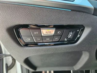 BMW i4 2023, 82273 км, за 12590.26 USD - фото 9