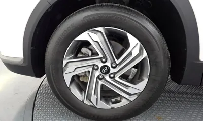 Hyundai Santafe 2023, 45621 км, за 17785.03 USD