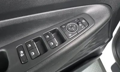 Hyundai Santafe 2023, 45621 км, за 17785.03 USD - фото 28