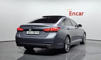 Hyundai Genesis 2016, 141874 км, за 6370.67 USD