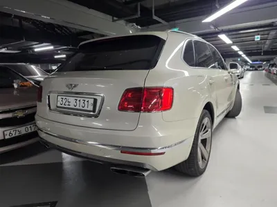 Bentley Bentayga 2018, 178254 км, за 48575.56 USD