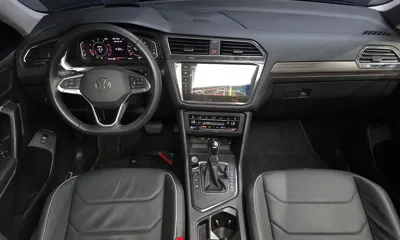 Volkswagen Tiguan 2023, 49583 км, за 17321.08 USD - фото 7