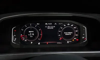 Volkswagen Tiguan 2023, 49583 км, за 17321.08 USD - фото 8