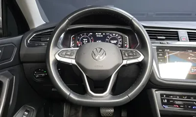 Volkswagen Tiguan 2023, 49583 км, за 17321.08 USD - фото 13