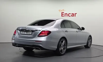 Mercedes-Benz E-Class 2019, 105238 км, за 14638.31 USD