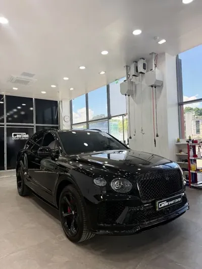 Bentley Bentayga 2024, 11000 км, за 169017.69 USD