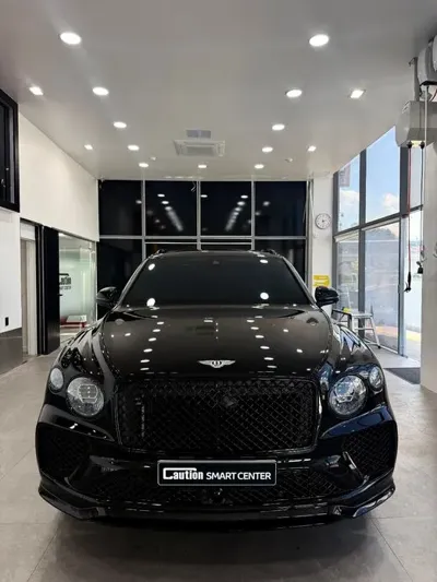 Bentley Bentayga 2024, 11000 км, за 169017.69 USD