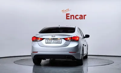 Hyundai Avante 2015, 64470 км, за 4529.34 USD