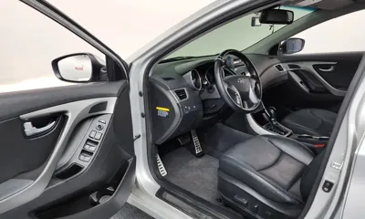 Hyundai Avante 2015, 64470 км, за 4493.06 USD - фото 10