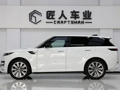 Land Rover Sport 2024, 19000 км, за 95078.79 USD
