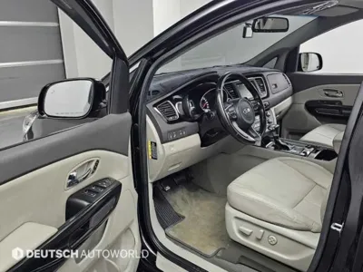 Kia Canival 2018, 151838 км, за 7548.9 USD - фото 11