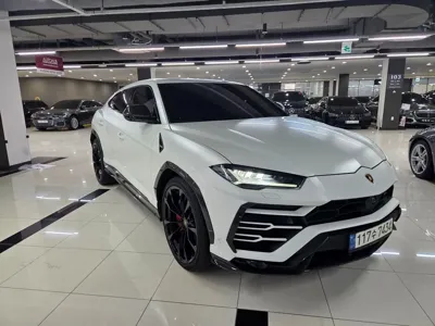 Lamborghini Urus · 2020 год