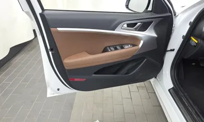 Genesis G70 2019, 53680 км, за 13876.23 USD - фото 24