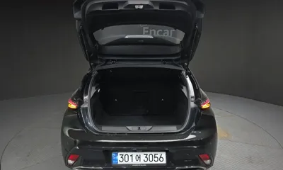 Peugeot 308 2022, 65199 км, за 16113.39 USD - фото 32