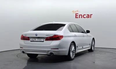 BMW 5-Series 2018, 98335 км, за 16988.38 USD