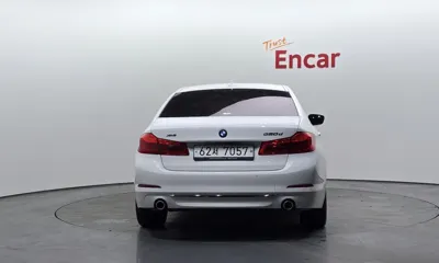 BMW 5-Series 2018, 98335 км, за 16988.38 USD
