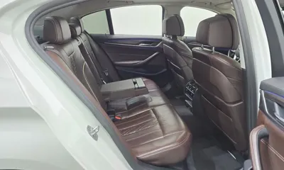 BMW 5-Series 2018, 98335 км, за 16870.16 USD - фото 12