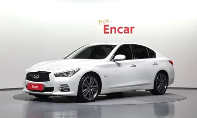 Infiniti Q50 · 2015 год