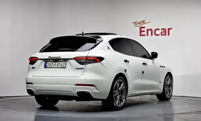Maserati Levante 2019, 69183 км, за 27941.85 USD