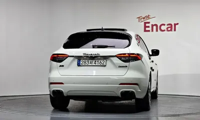 Maserati Levante 2019, 69183 км, за 27941.85 USD