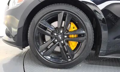 Ford Mustang 2017, 97431 км, за 14476.48 USD