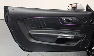 Ford Mustang 2017, 97431 км, за 14476.48 USD - фото 24