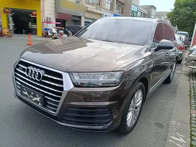Audi Q7 2016, 139800 км, за 17760.1 USD
