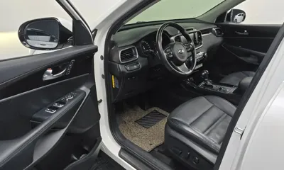 Kia Sorento 2016, 138355 км, за 8198.77 USD - фото 10