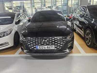 Hyundai Grandeur 2023, 89000 км, за 13993.61 USD
