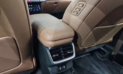 Hyundai Grandeur 2024, 19560 км, за 24483.94 USD - фото 31