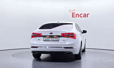 Kia K7 2016, 149928 км, за 4135.49 USD