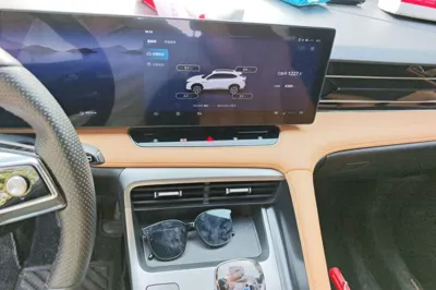 Roewe RX5 2023, 9300 км, за 9909 USD - фото 13