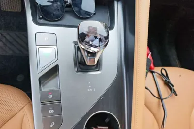 Roewe RX5 2023, 9300 км, за 9909 USD - фото 14