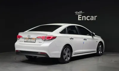 Hyundai Sonata 2016, 159281 км, за 5704.35 USD