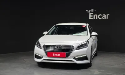 Hyundai Sonata 2016, 159281 км, за 5704.35 USD