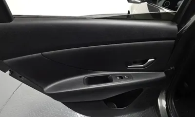 Hyundai Avante 2022, 60517 км, за 14854.05 USD - фото 24