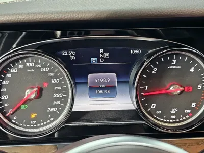 Mercedes-Benz E-Class 2019, 105198 км, за 13062.89 USD - фото 20