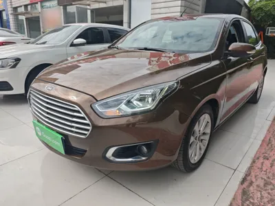 Ford Escort · 2015 год