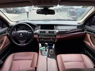 BMW 5 Series 2017, 107000 км, за 11389.38 USD