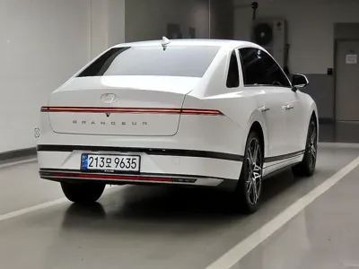 Hyundai Grandeur 2023, 87898 км, за 20888.43 USD